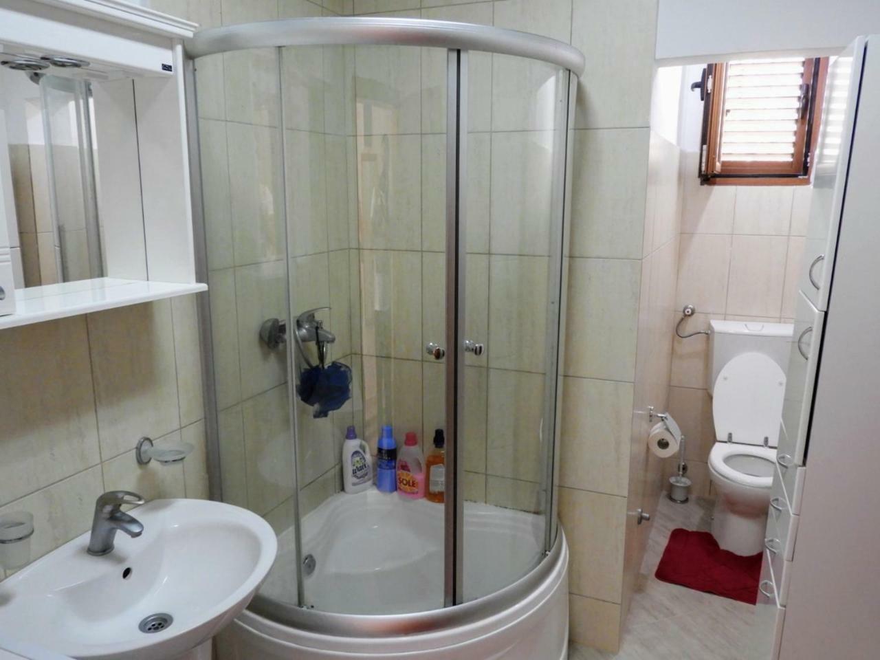 Guest House Radoman Virpazar Exterior foto